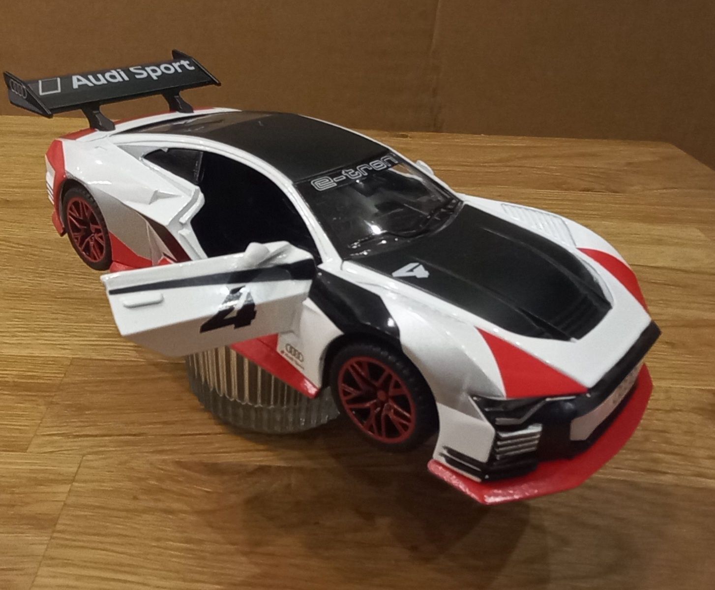 Audi GT alloy gran turismo model 1:32 metal