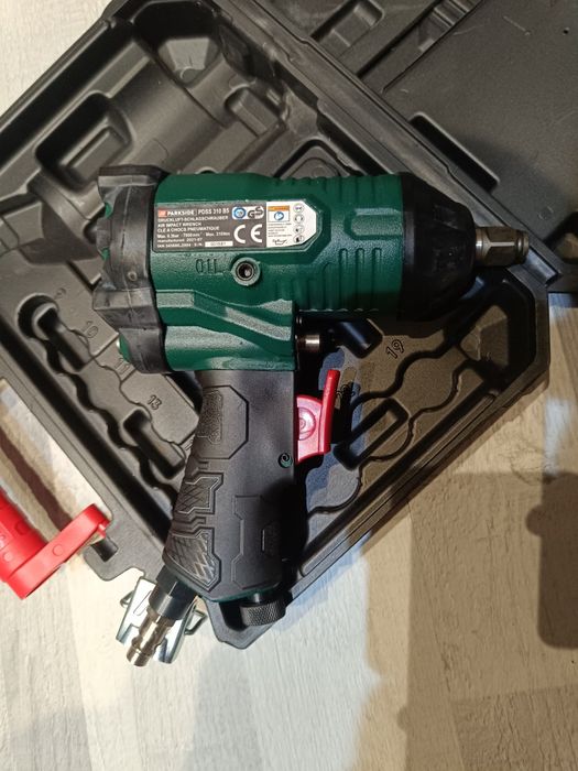 Pneumatyczny klucz udarowy