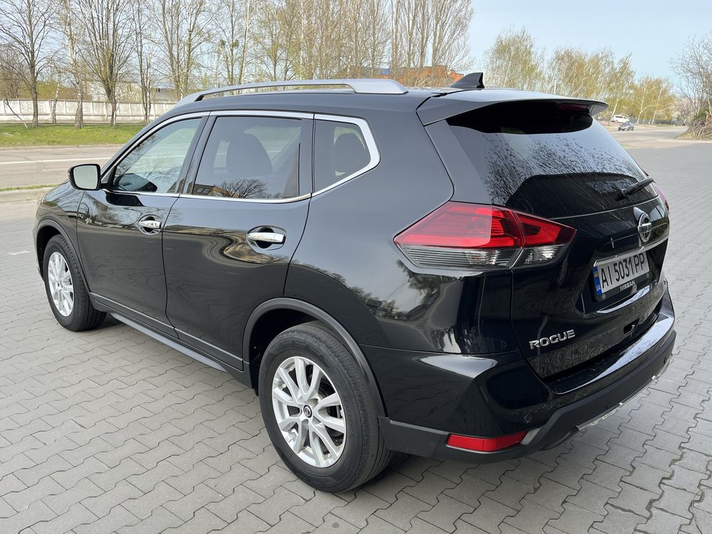 Продам авто Nissan Rogue 2019  SV