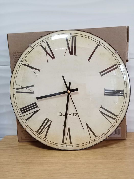 RELÓGIO DE PAREDE QUARTZ – ELEGÂNCIA CLÁSSICA PARA SEU ESPAÇO