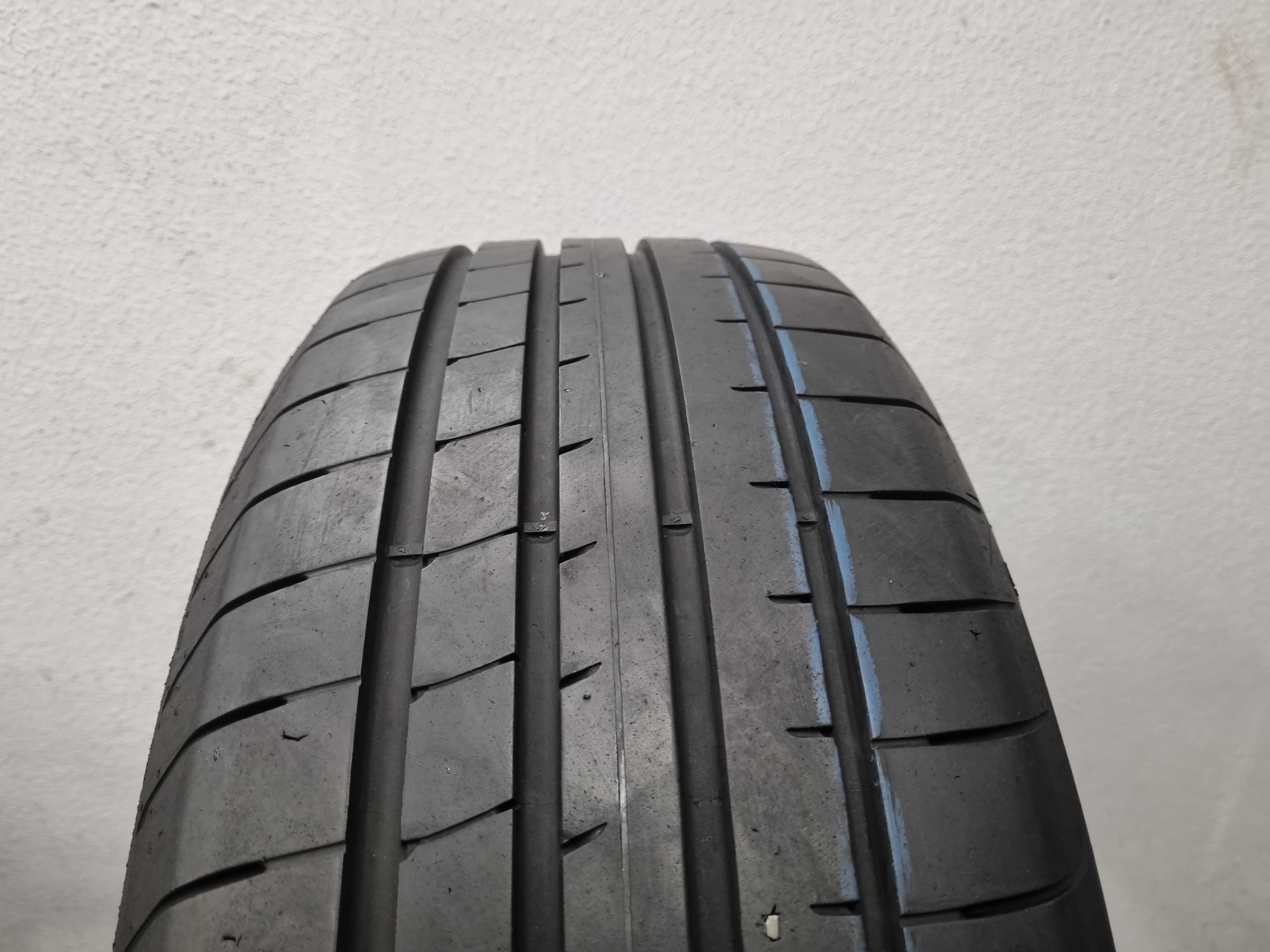 235/60/18 103W Goodyear Eagle F1 Asymmetric 3 SUV AR Dot.1517R