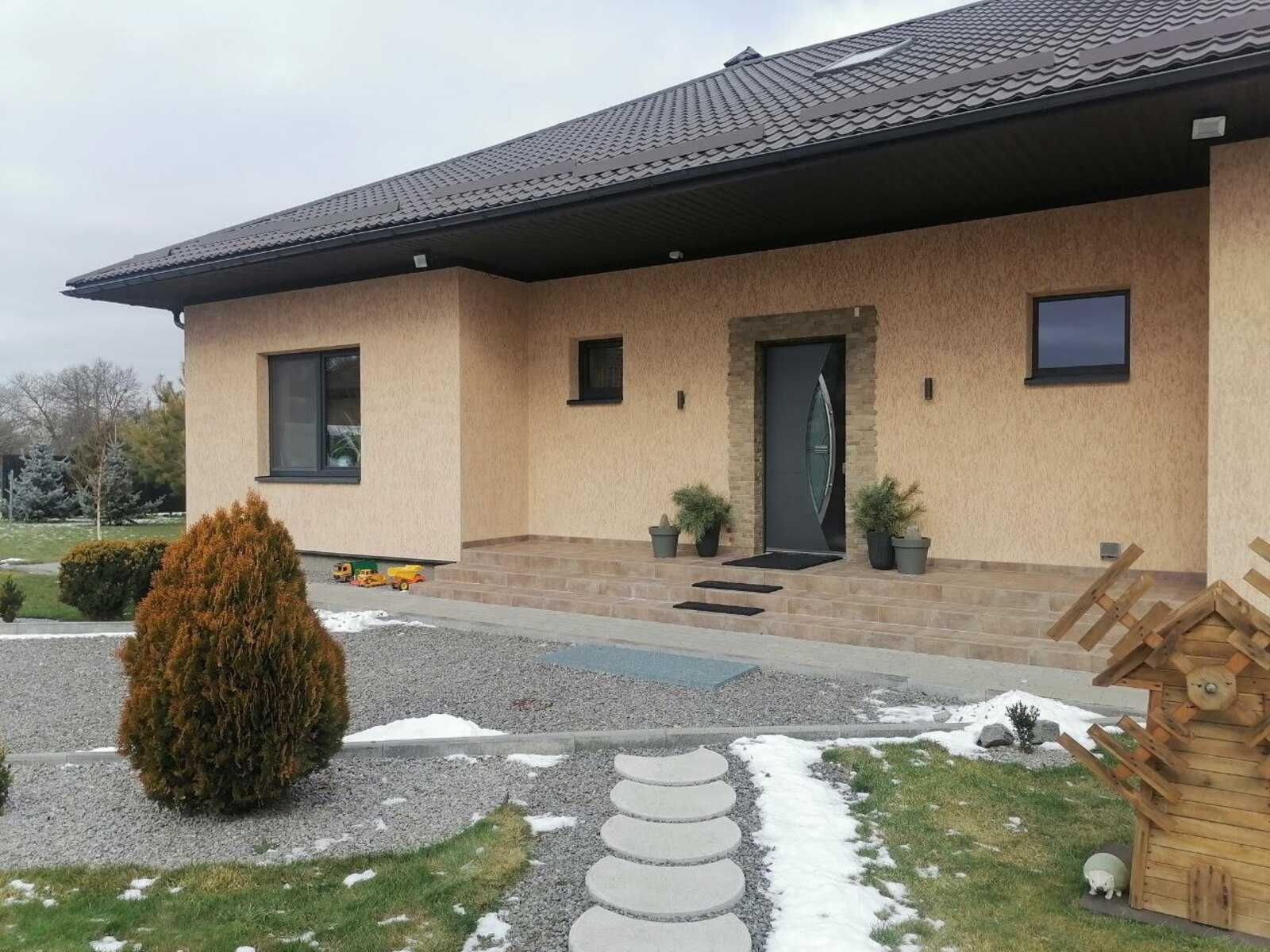 Продаж 2 - поверхового будинку в Щітках преміум класа