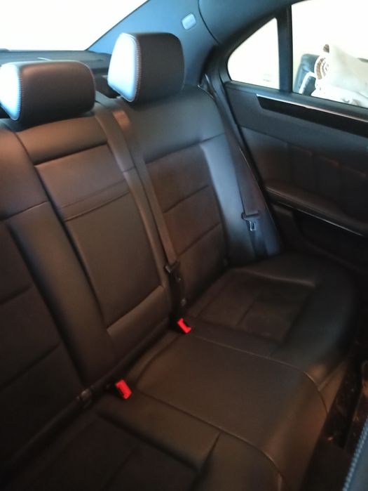 Mercedes E250 impecável km feitos 90% em auto estrada