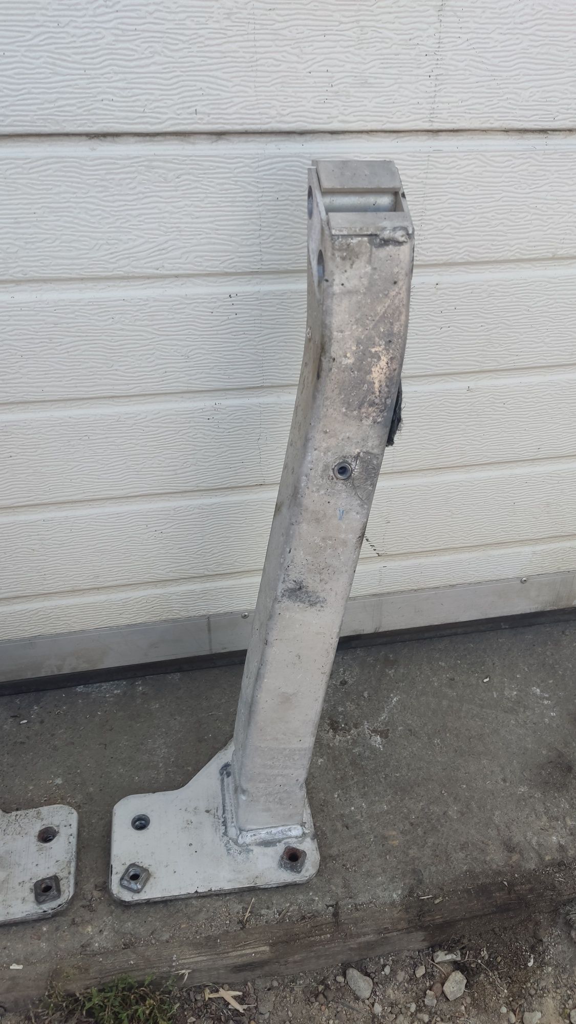 Strefa zgniotu wsporniki wzmocnienia jeep Cherokee kl