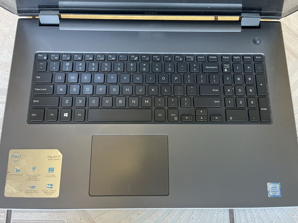 Dell Inspiron 17 5000 series