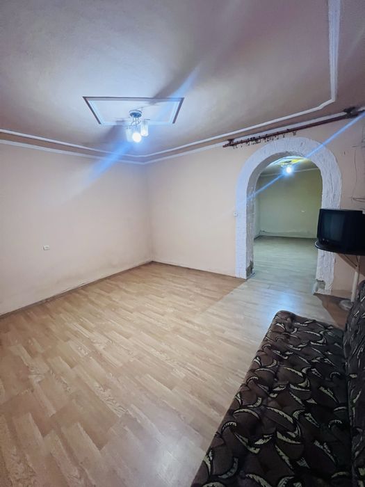 Продаж будинку в с .Яноші при центральній дорозі ( 5 км від Берегово )