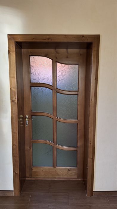 Двері деревяні міжкімнатні