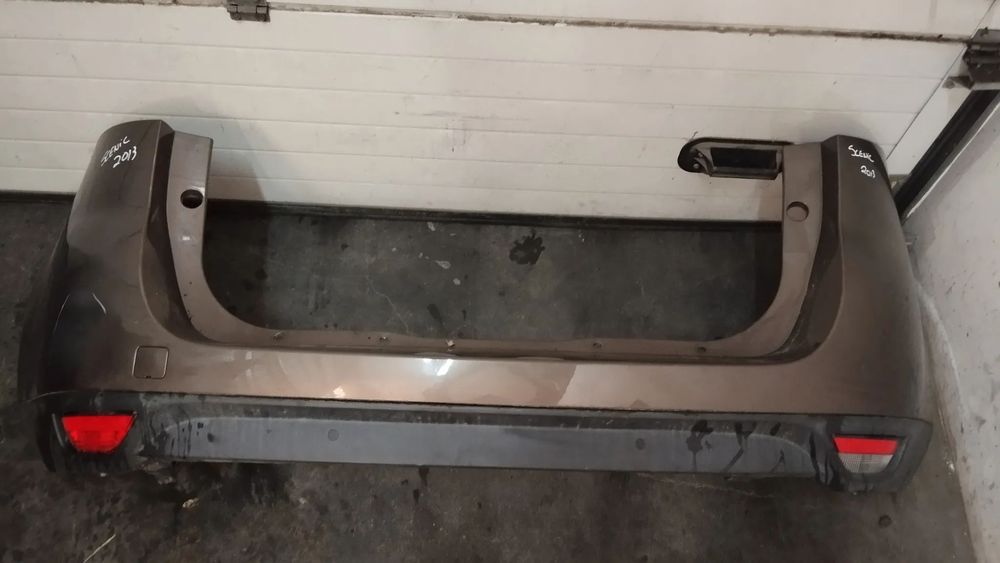 PARACHOQUES TRAS RENAULT SCENIC III / GRAND SCENIC III 2009-2016 (COM SENSORES ESTACIONAMENTO)