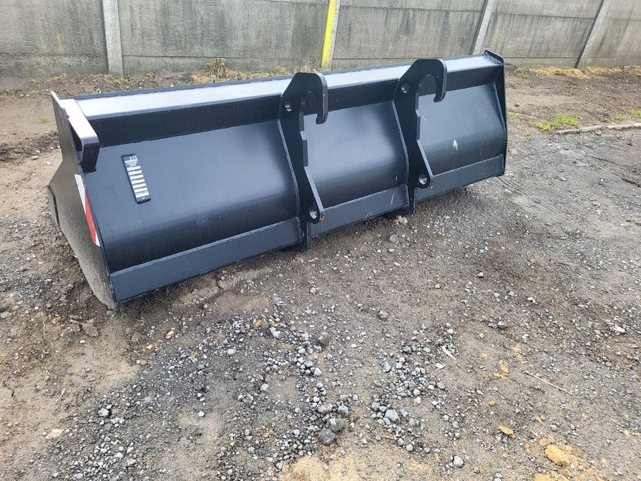 Łyżka do ładowarki 2,40cm JCB Manitou pojemność 1m3 408kg
