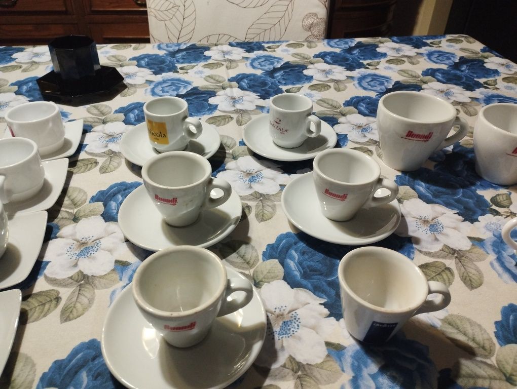 Louça variadas de cafe