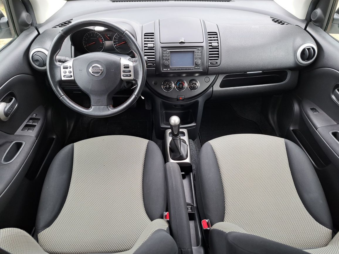 Nissan Note 1,6 lift navi import Szwajcaria