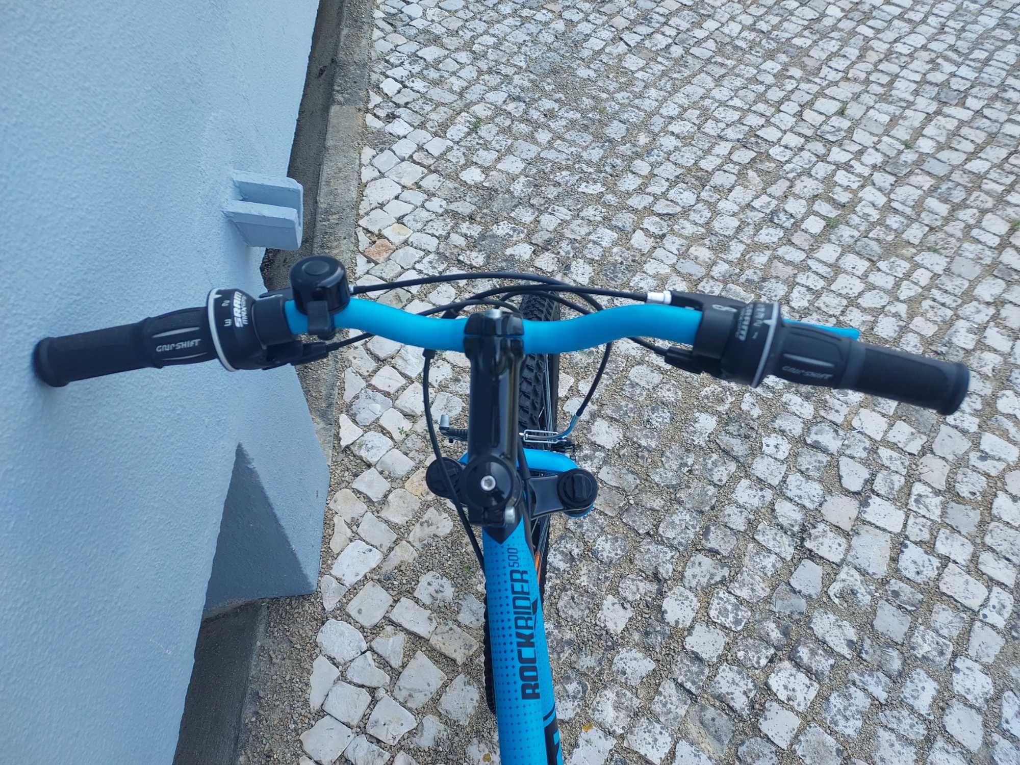 Bicicleta B'TWIN RockRider 500 como nova criança