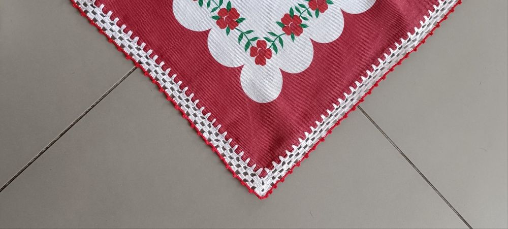 Toalha decorativa cozinha bordada crochê