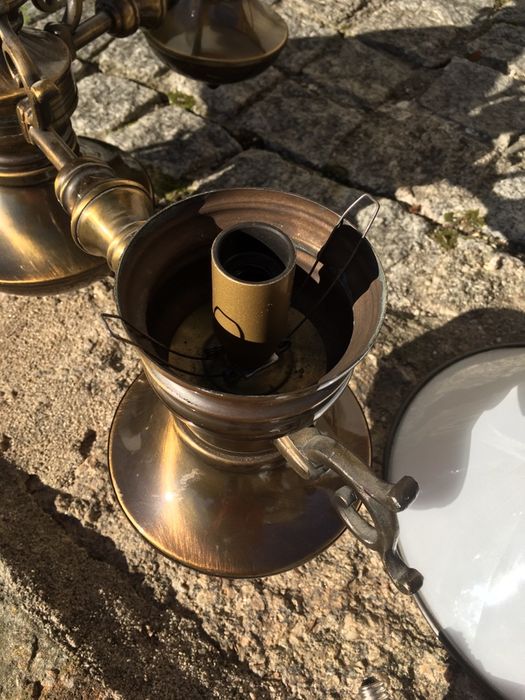 3 candeeiros branco vintage tipo candelabro antigo com suporte dourado