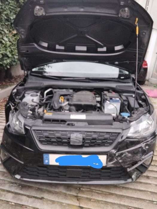 vendo seat Ibiza V 1.0 TSI 2018 nacional acidentado salvado