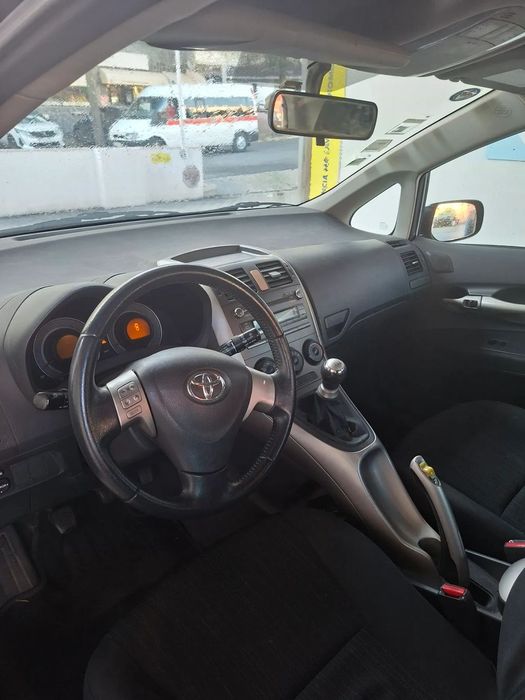 Toyota Auris 1.4 VVT-i AC
