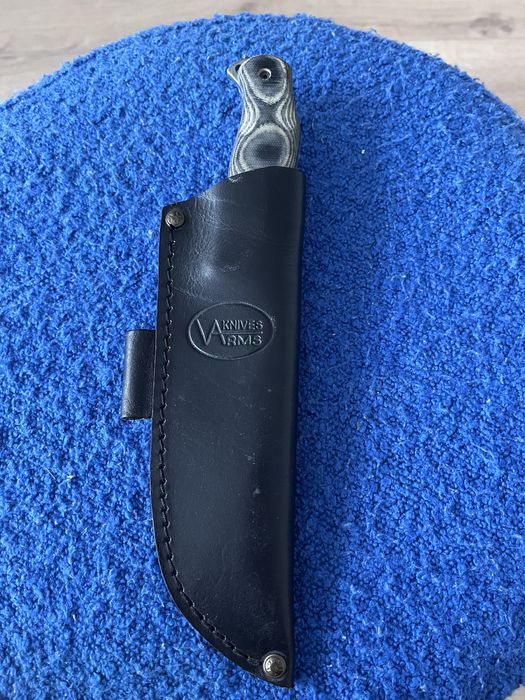 Nóż Bushcraftowy Varms ze stali D2