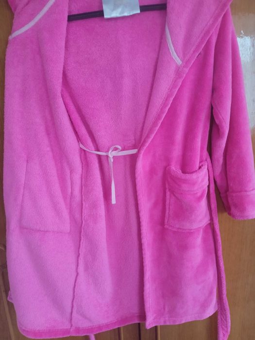 Халат для дівчинки,146