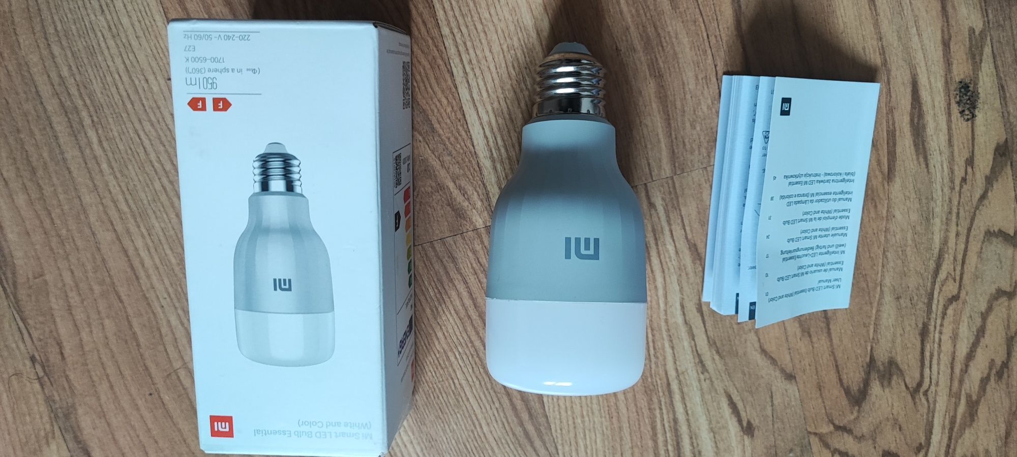 Inteligentna żarówka Xiaomi Mi Smart LED Bulb Essential