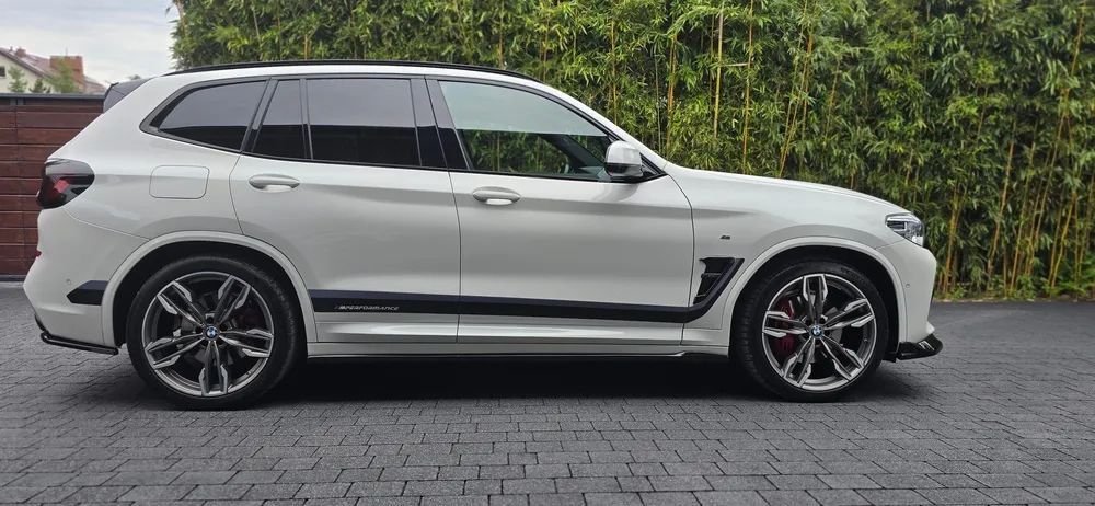 BMW X3 Na sprzedaż BMW X3 M40i z 2021 roku.