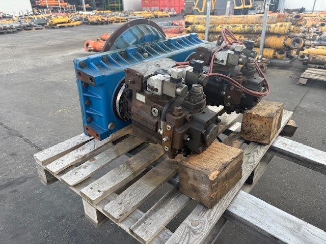 SAMHYDRAULIC HCV 125X2 + reduktor do silnika