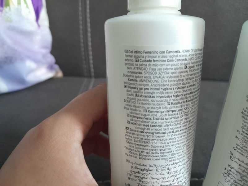 Zestaw 3 sztuk płynów do higieny intymnej Avon Care Intimate 250ml.