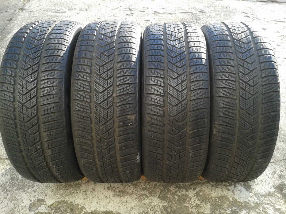235/50R19 Pirelli Winter 4x7,3mm 2019r