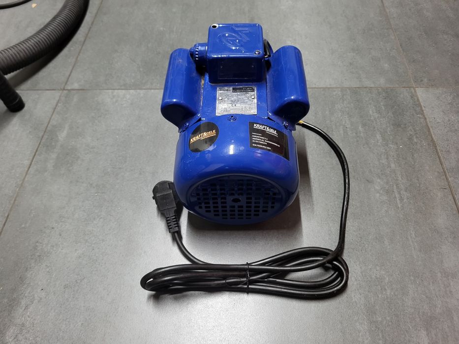 Silnik  elektryczny  220v 1.1kw