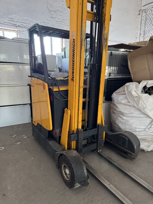 Навантажувач Штабелер-Річтрак Junghenrich