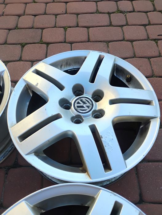 4x Felgi aluminiowe 15 cali VW SKODA SEAT 5x100x57,1 ET38