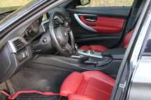 BMW 320iX, VAT 23% w cenie, 2018,M-pakiet, czerwone skóry, HUD, LED