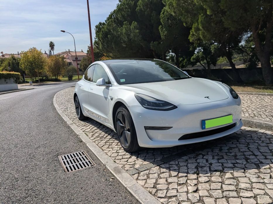 Tesla Model 3 Long-Range Dual Motor AWD