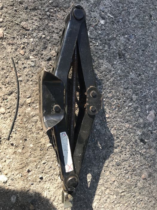 Продам домкрат