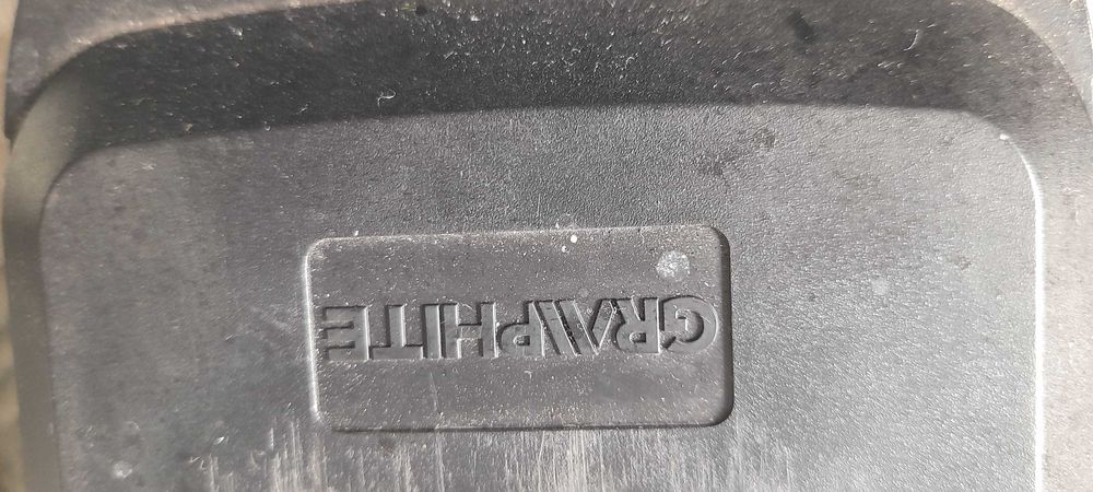 ładowarka do wkrętarki 14,4 V +dwa akumulatory