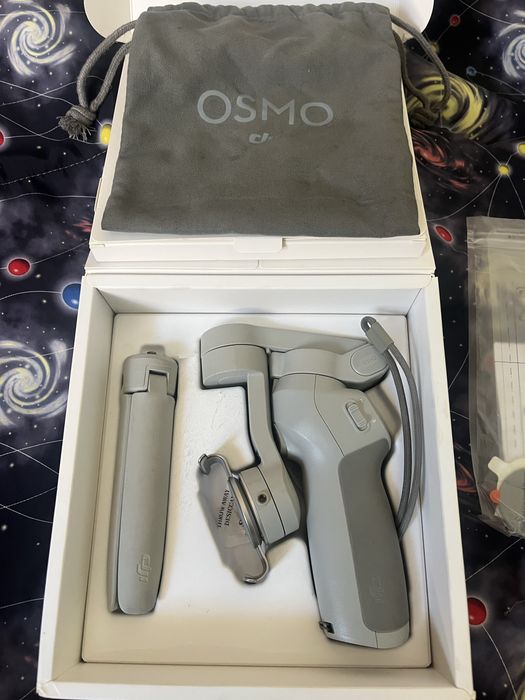 DJI Osmo Mobile 4