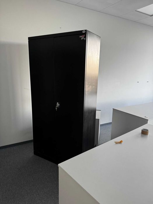 Szafa metalowa na klucz MALAW czarna szafy do magazynów ciężka gruba