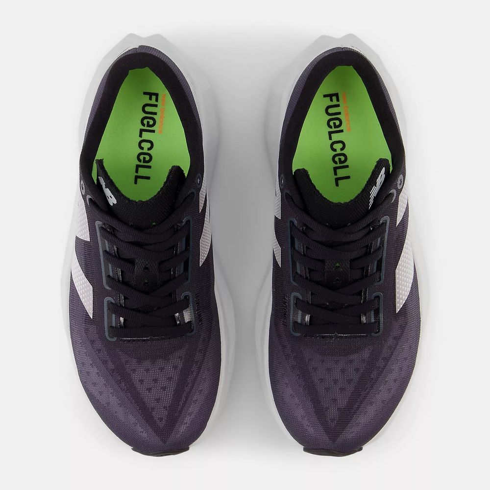 New Balance Rebel v4