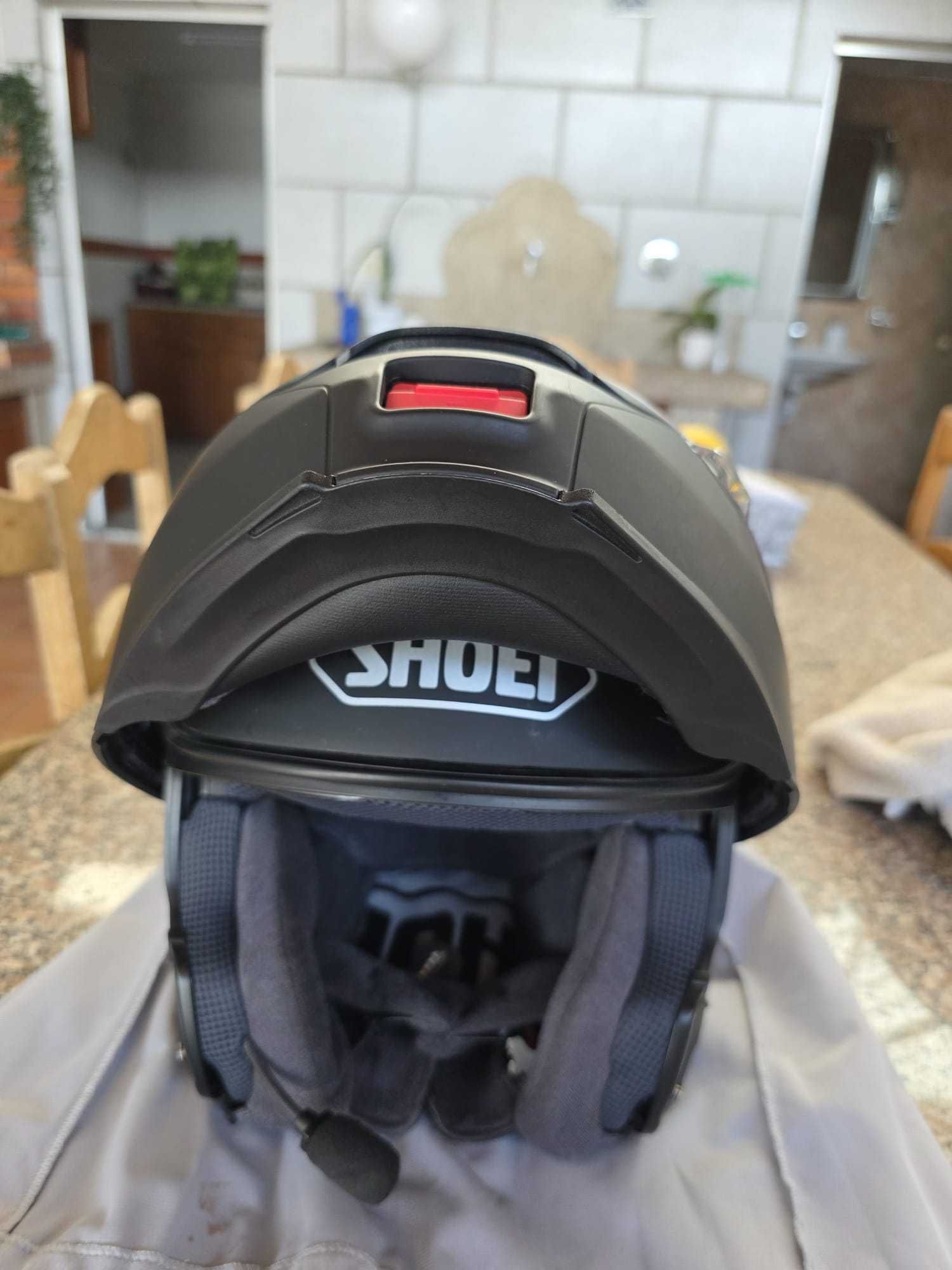 Capacete SHOEI + Intercomunicador SENA SRL2