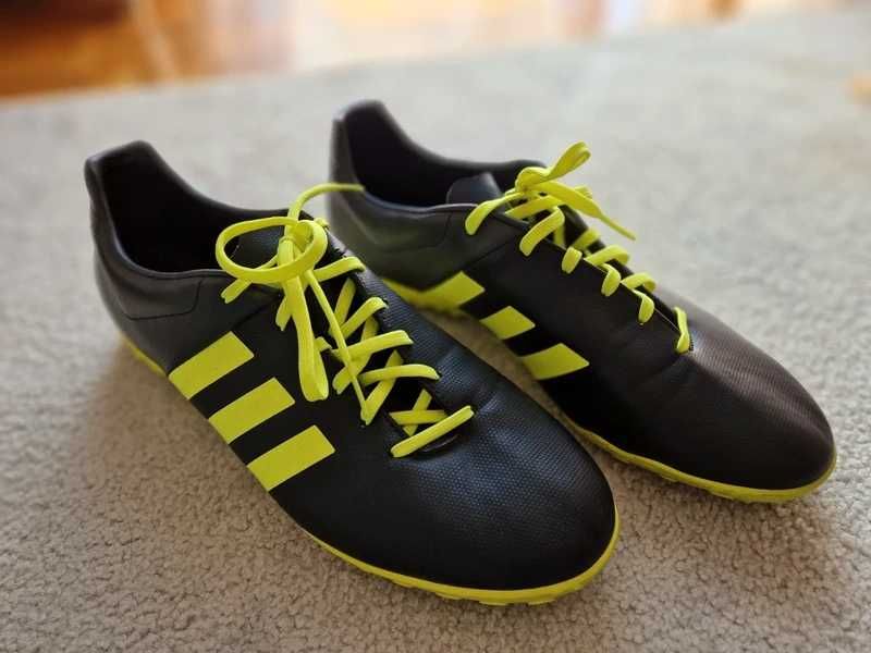 Chuteiras de futebol campo sintético Adidas 45 e 1/3