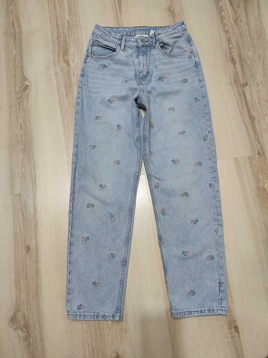 Плотные джинсы Мом, стильные джинсы- багги с вышивкой H&M на 11-12 лет