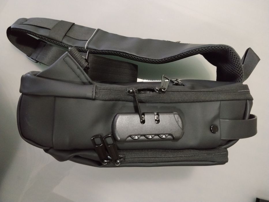 Bolsa de couro e outras