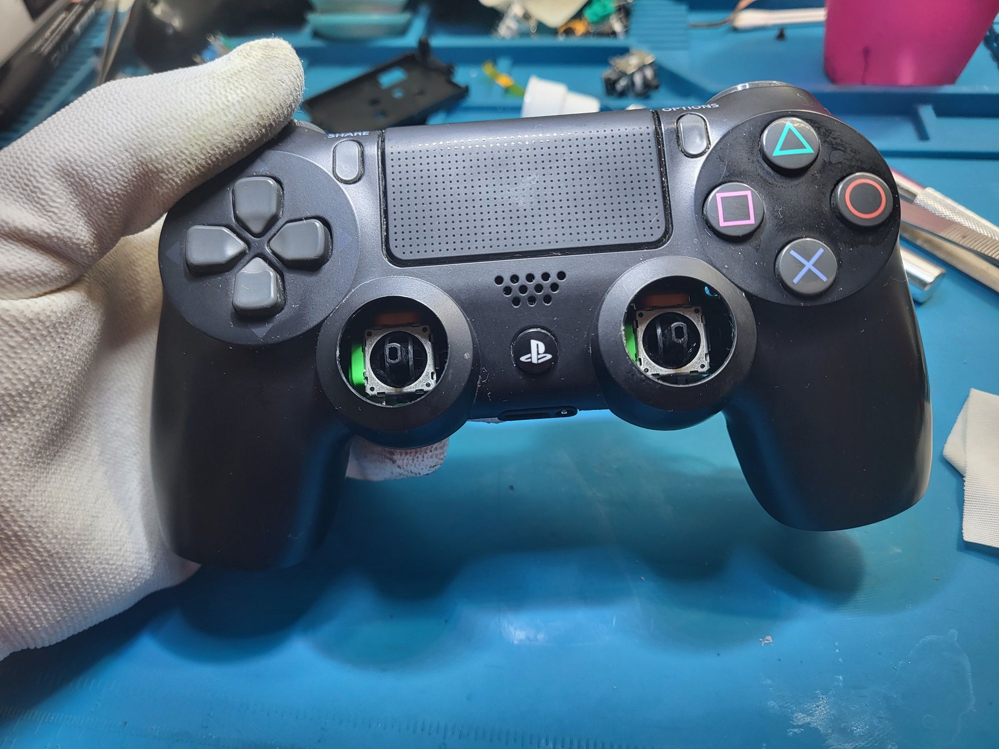 Serwis Napawa padów kontrolerów Xbox PlayStation Nintendo