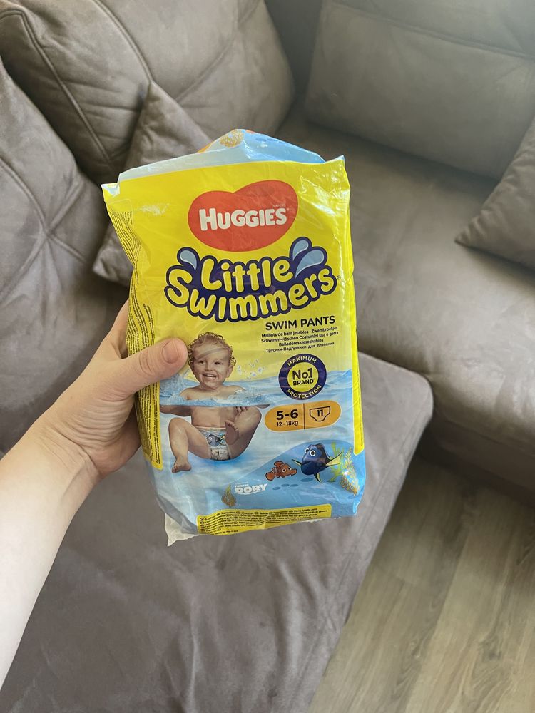 Подгузники для плавания Huggies