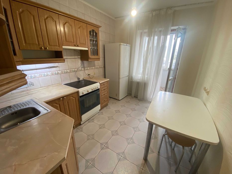 Продаж 2-к. Драгоманова, 31в. Метро Позняки 5 хв. Осокорки, Харківська