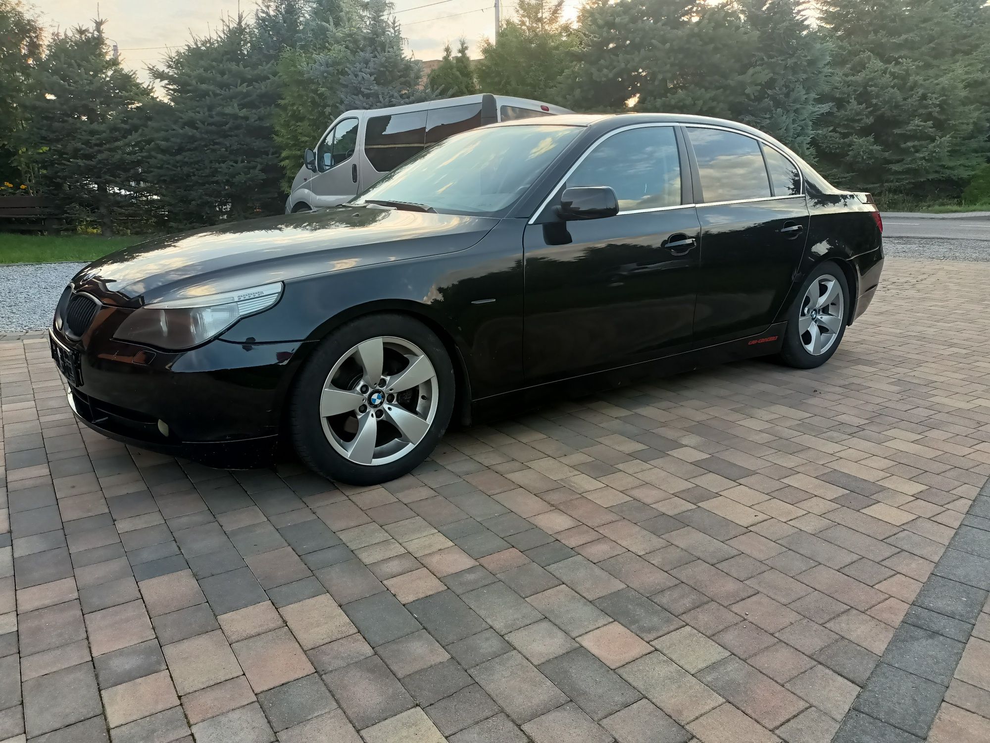 Bmw E60 2.2 benzyna 170 KM czarna
