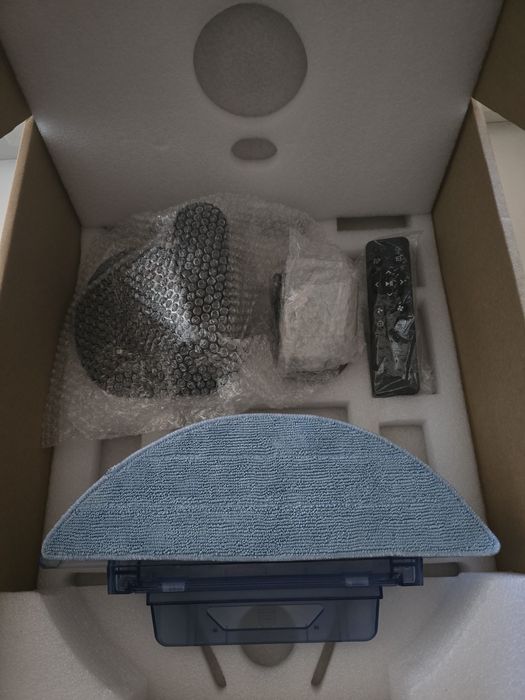 Продам миючий робот-пилосос ABIR x8