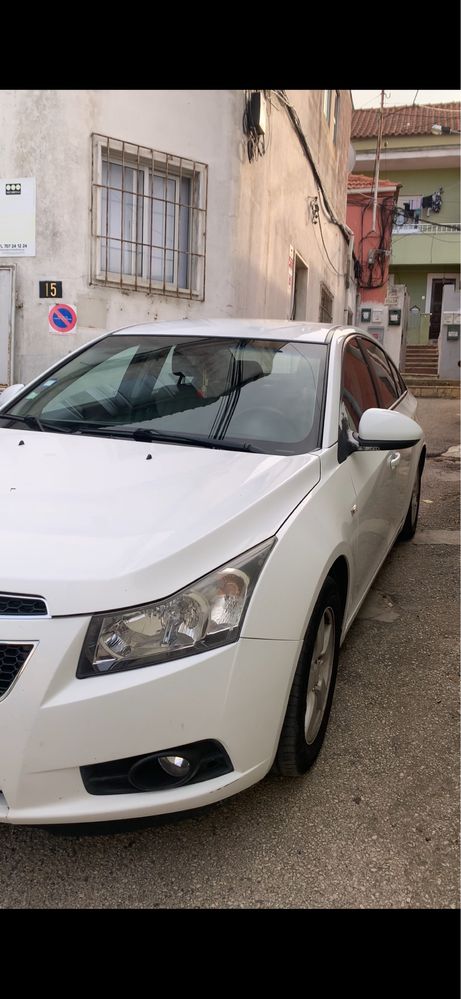Cruze com GPL por 6.000.00Carro muito economico.