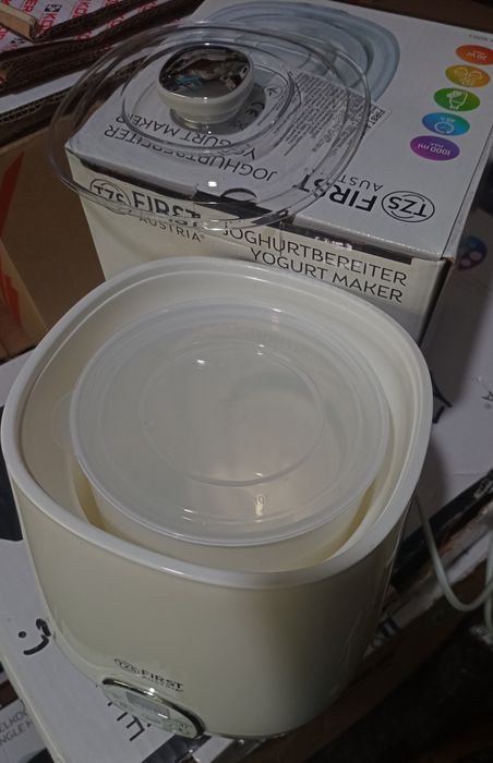 Йогуртница First дёшево
