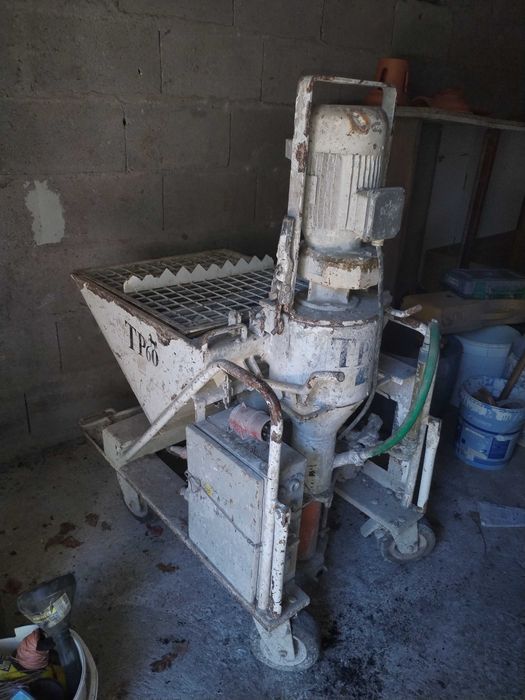 Máquina de projetar gesso