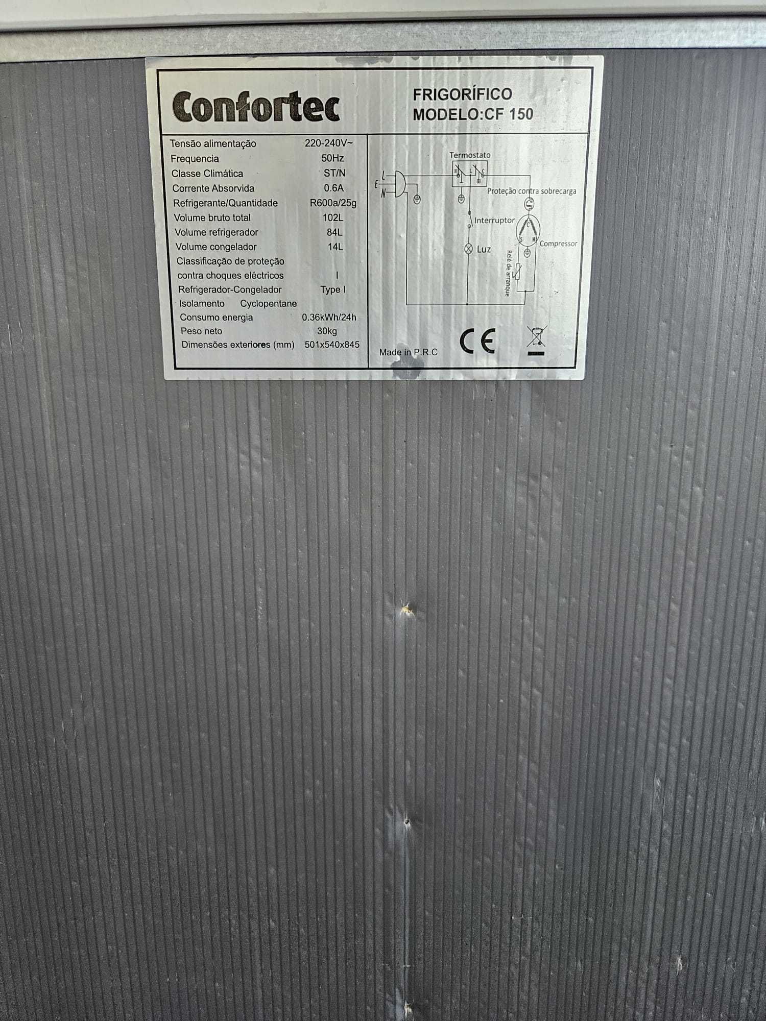 Frigorífico p peças -   COM DEFEITO - não esfria,  tem que arranjar